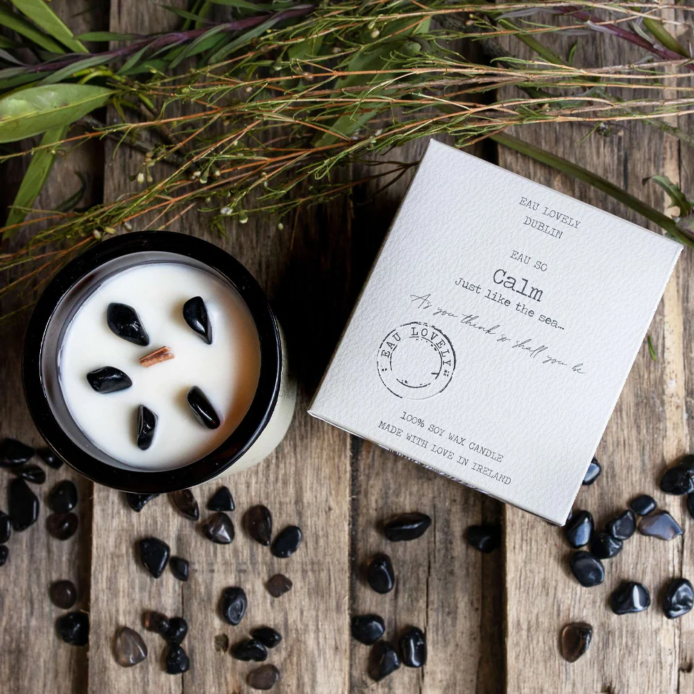 Eau Lovely So Calm Candle with Black Hematite Gemstone - Image 2